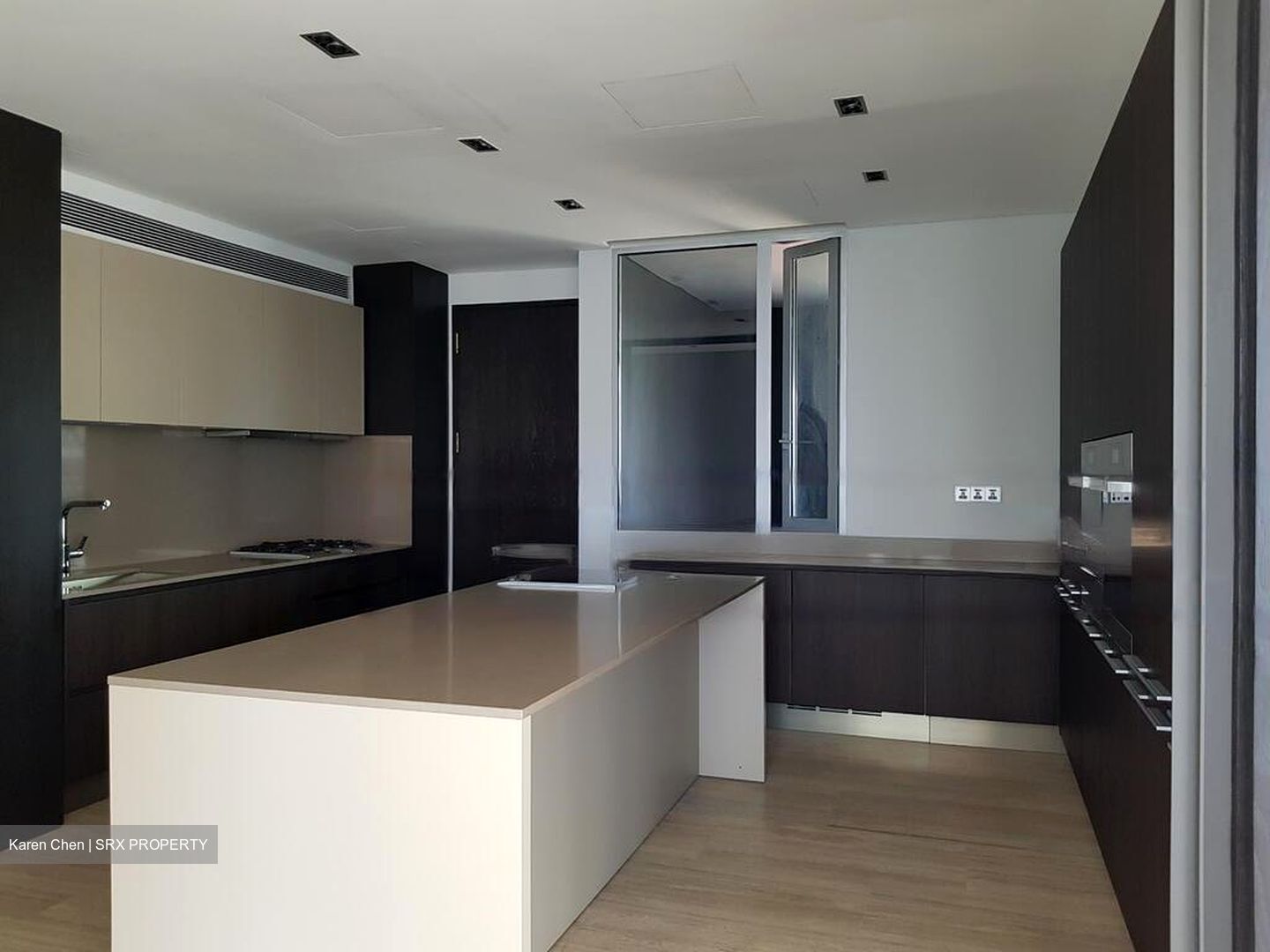 TwentyOne Angullia Park (D9), Condominium #469127101